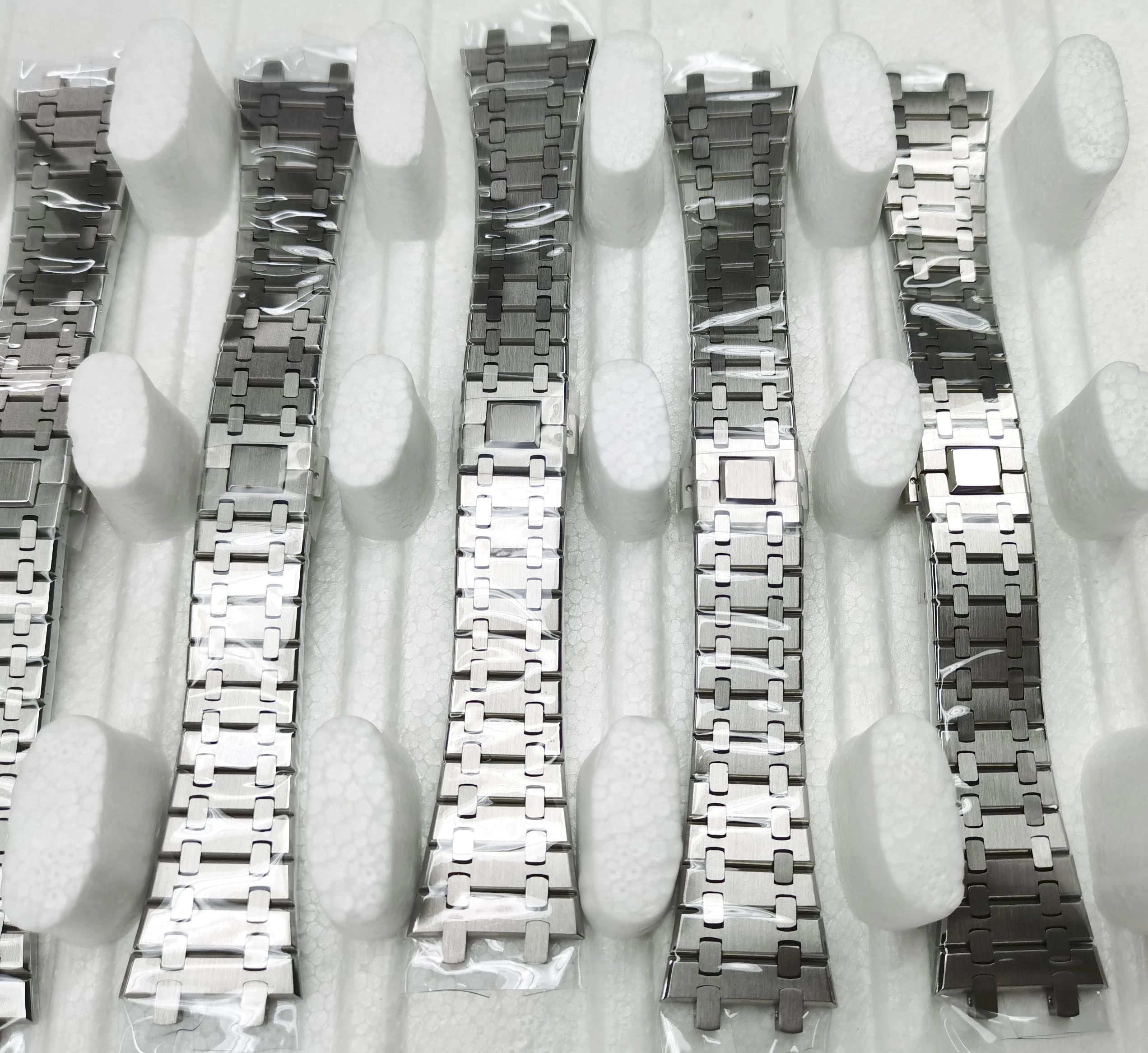 Watch-stainless-steel-strap